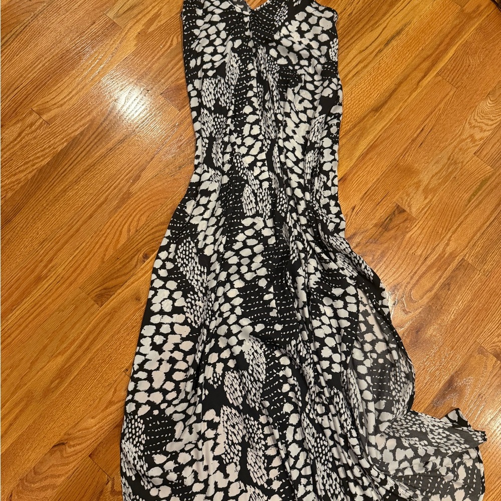 Chic Black and White Maxi Dress